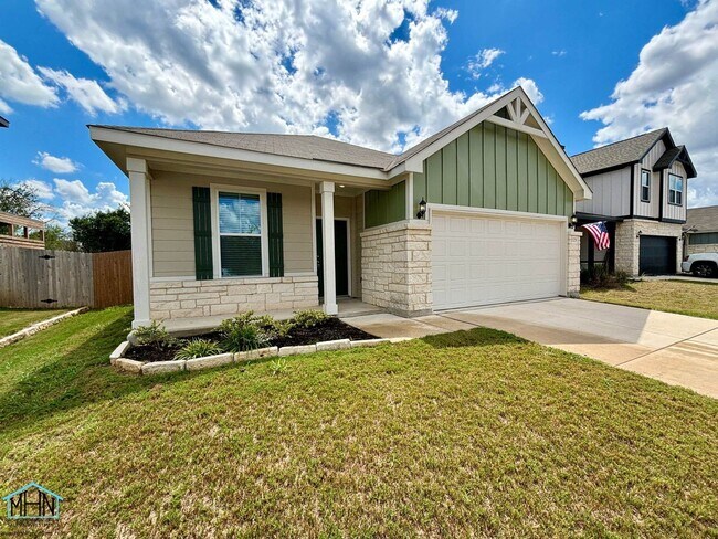 Building Photo - Gorgeous 3 bed/2 bath home, located just m...