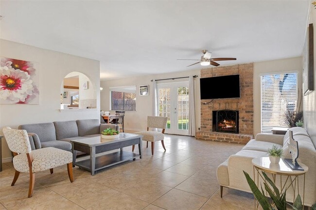 Foto del edificio - 12002 Swan Dr