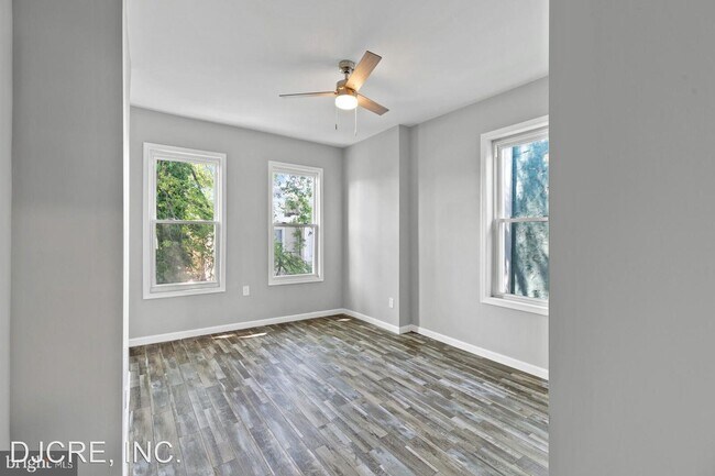 Building Photo - 4 br, 1.5 bath House - 5714 Arch Street