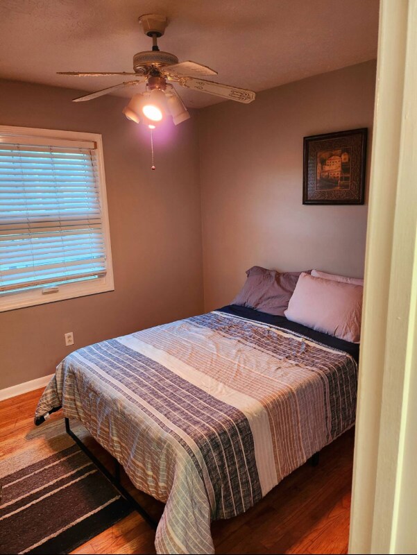 Building Photo - 5490 Lynbrook Ct