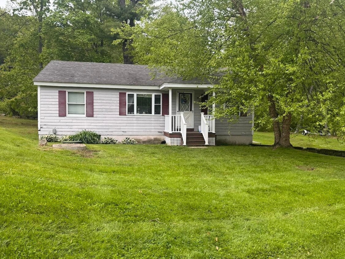 Primary Photo - 3 Pine Crest Dr