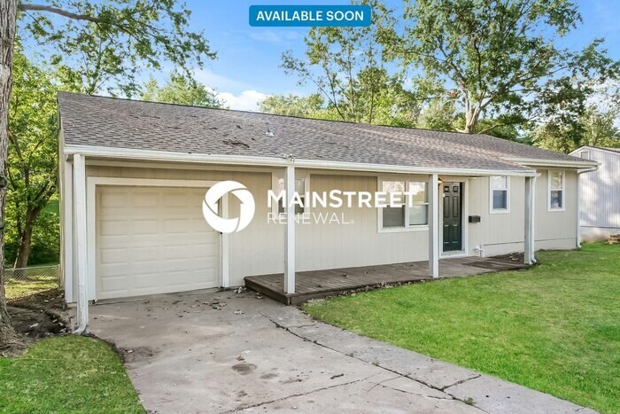 Foto principal - 3 Bedroom Pet-Friendly Home in Kansas City...