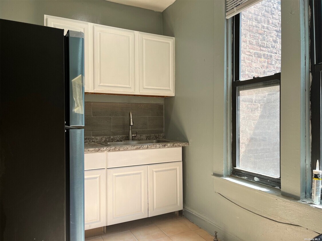 Foto principal - 533 Rogers Ave