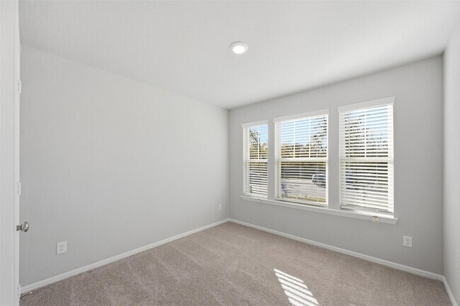 Foto del edificio - 501 Big Bnd Pkwy