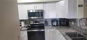 Foto del edificio - 2494 Centergate Dr