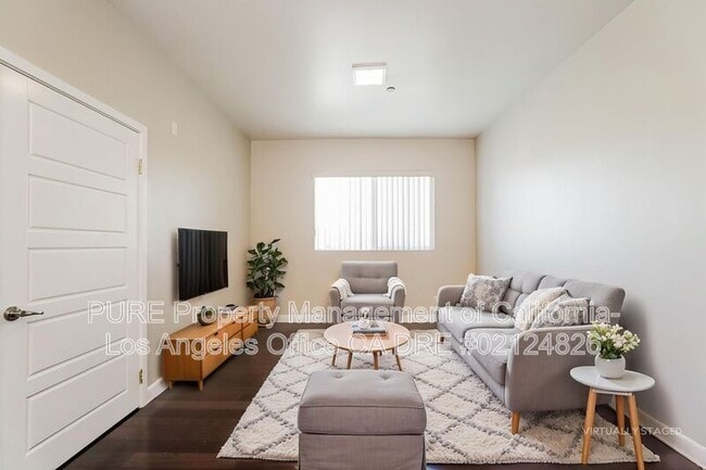 Foto del edificio - 11740 Vanowen St