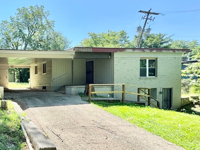 Photo - 2876 Cela Rd House