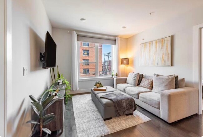 Living Room - 6401 Park Ave