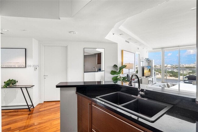 Foto del edificio - 450 Alton Rd