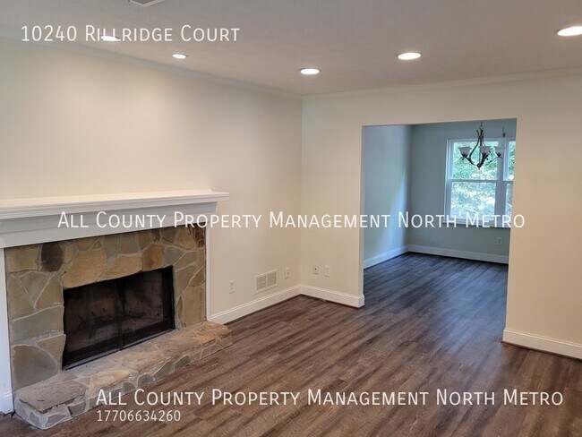 Building Photo - 10240 Rillridge Court