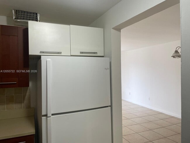 Building Photo - 3522 NE 171 St