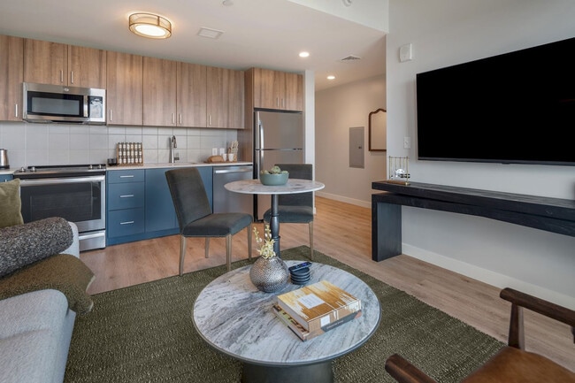 Building Photo - 485 Foley St