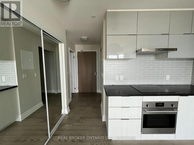 Building Photo - 8 Rouge Valley Dr W