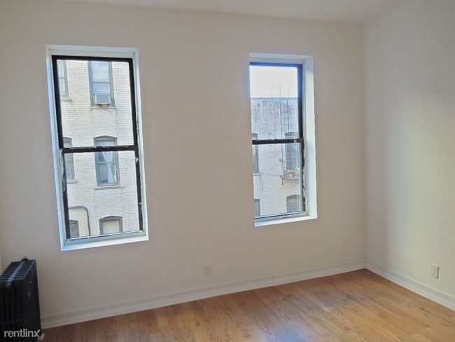 Building Photo - 919 Park Pl