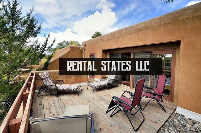 Building Photo - 2 bedroom in Santa Fe NM 87501
