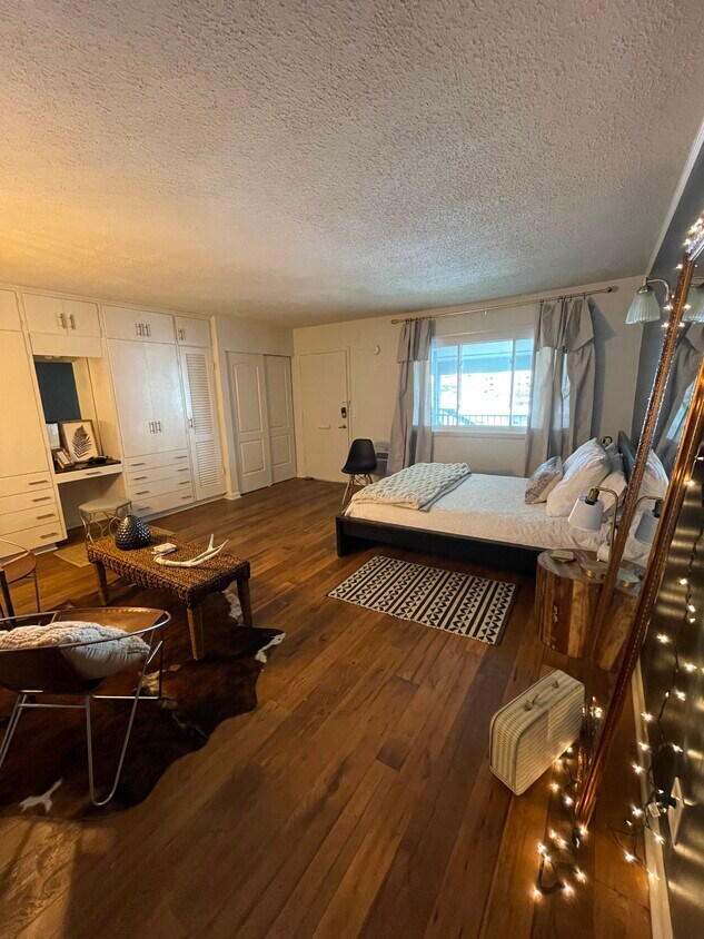 Foto principal - 803 Hillview Hts