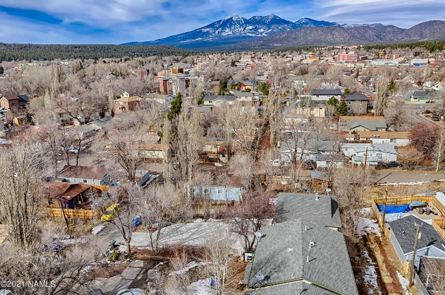 Building Photo - 508 S Fountaine St