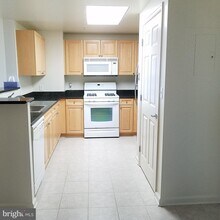 Building Photo - 2726 Gallows Rd