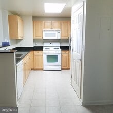 Building Photo - 2726 Gallows Rd