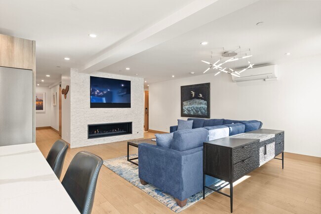 Foto del edificio - 447 E Cooper Ave