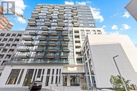 Building Photo - 8868 Yonge St