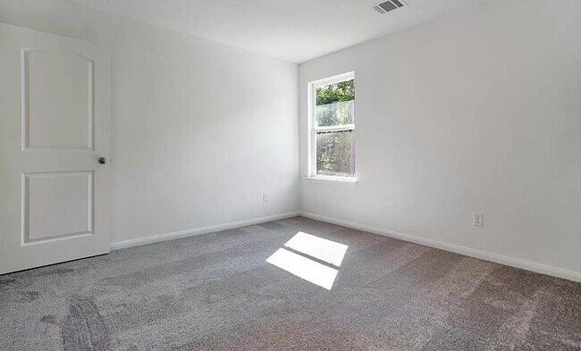 Foto del edificio - 26688 Pools Creek Dr