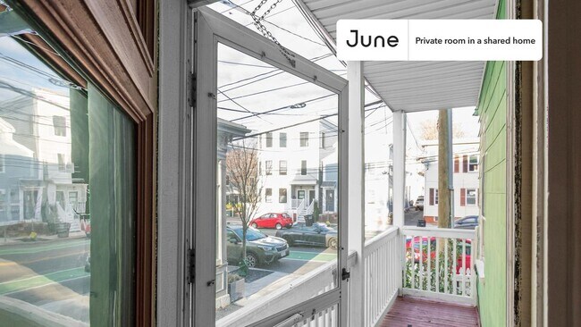 Foto del edificio - Room in Shared 5 bed/1 bath home in Somerville