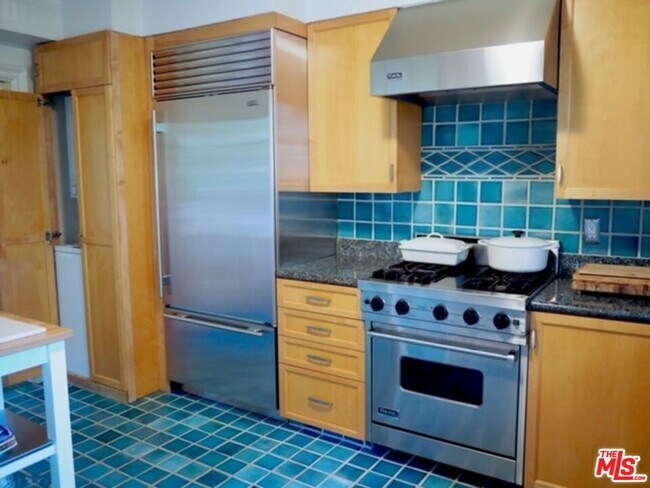 Foto del edificio - 11720 Laurelcrest Dr