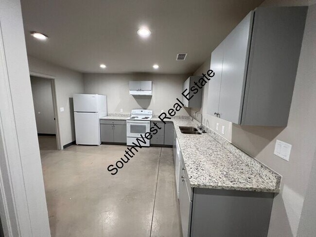 Foto del edificio - BRAND NEW 2 BED 2 BATH