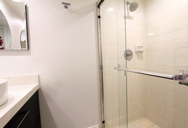Building Photo - 3056 SW Sunset Trace Cir