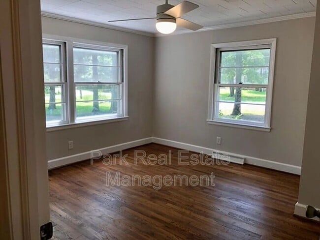 Building Photo - 2622 Lombard Ave