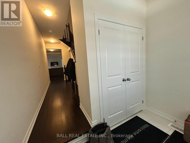 Building Photo - 12 Fire King Dr