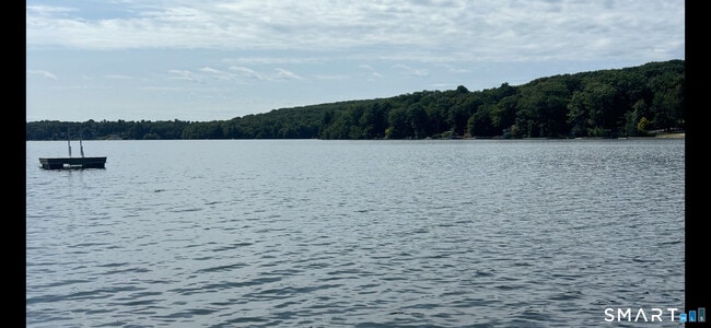 Building Photo - 5 Niles Rd