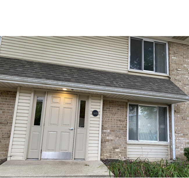 Building Photo - 1440 Vista Walk