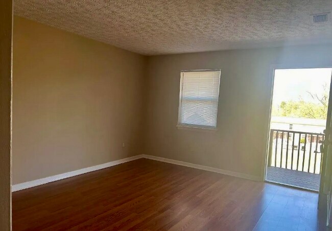 Foto del edificio - 3138 Tiffany Ct