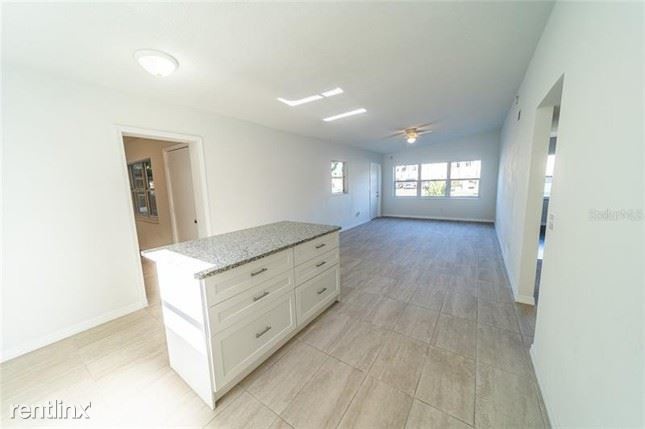 Building Photo - 3 br, 1 bath House - 4211 S Rio Grande Ave