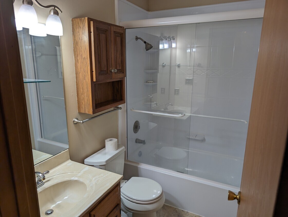 1001 Mersey Bend Dr Unit 1001 mersey bend, Saint Louis, MO 63129