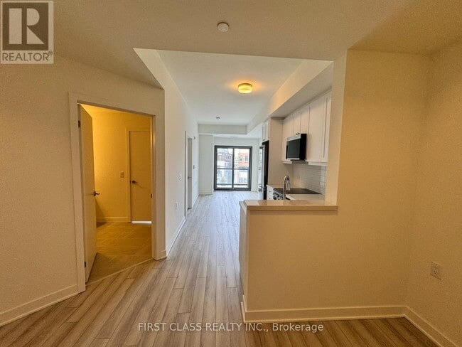 Building Photo - 51 Clarington Blvd