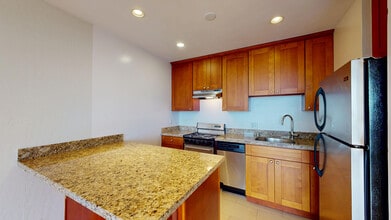 Building Photo - 653 Kansas St