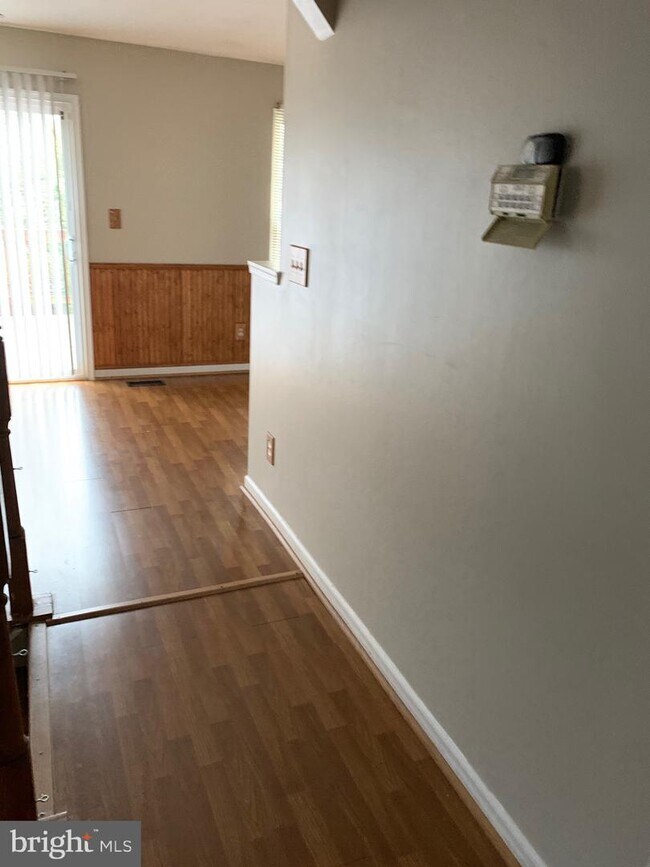 Foto del edificio - 10630 Winfield Loop