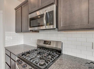 Building Photo - 4-Bedroom, 2.5-Bath Home with a 3-Car Garage and a Fully Fenced Backyard with No Rear Neighbors.