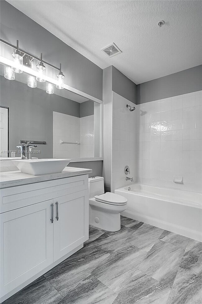 Foto del edificio - 4700 SW 160th Ave