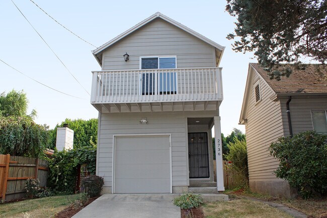 Building Photo - Modern 3 Bed, 2.5 Bath Newer Construction ...