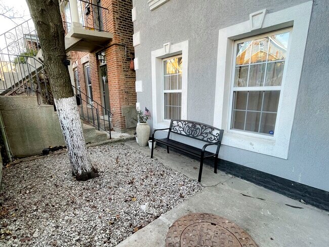 Foto del edificio - 2247 W 24th St
