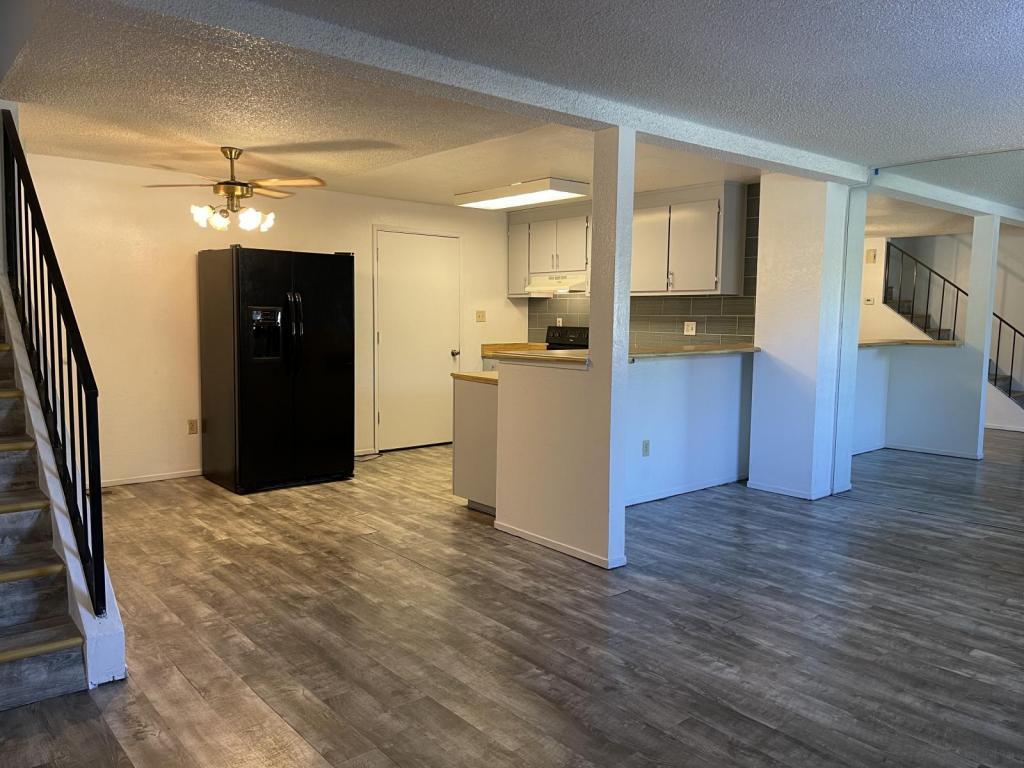 Primary Photo - 197 Allouette Way Unit 3