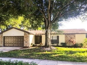 Building Photo - 11206 Fiddlewood Dr