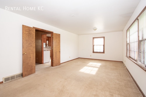 Building Photo - 23250 W 75th St