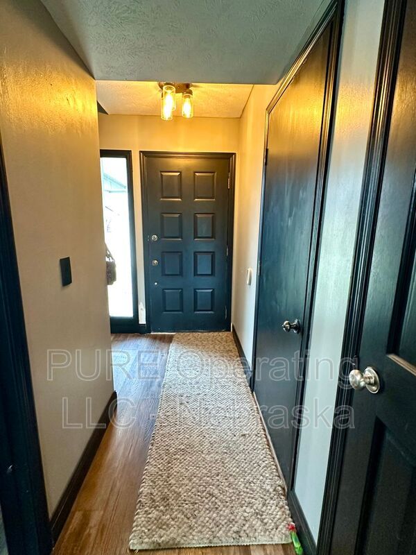Foto del edificio - 5018 S 163rd St
