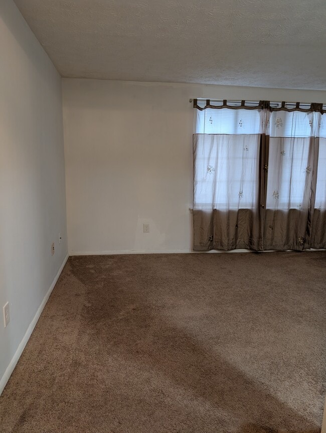Building Photo - 4410 Groombridge Way