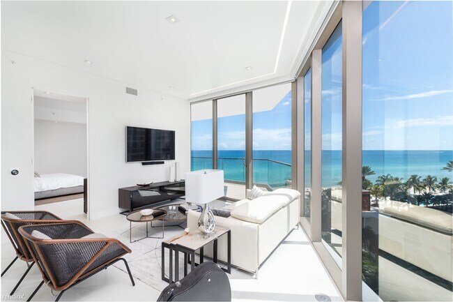 Building Photo - 2 br, 2.5 bath Condo - Residences by Arman...